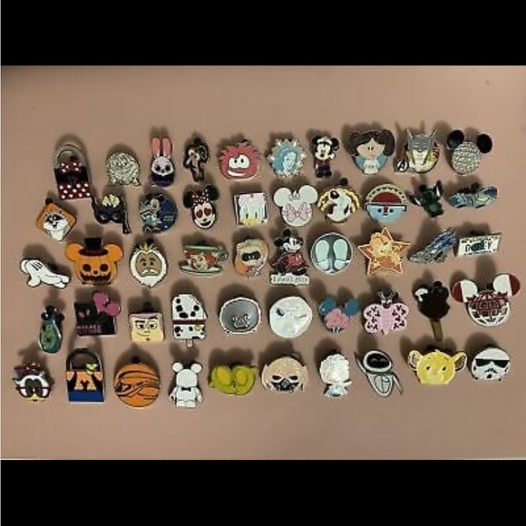 Disney Accessories - Disney Trading Pin Set – 30 Unique Designs!